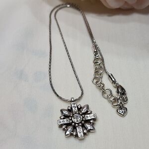 Brighton Jewelry Artica Snowflake Starburst Necklace Crystal Silverplated 16"